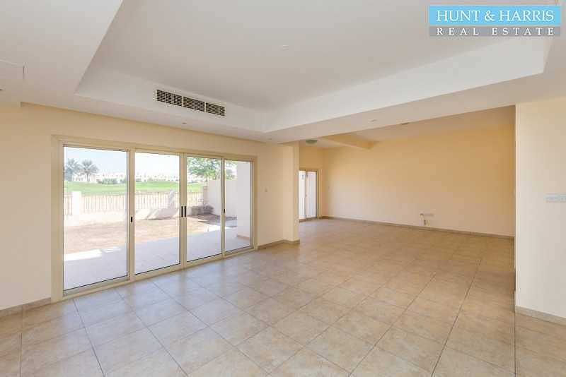 11 Family Home - Vacant - Spacious with additional Family Room