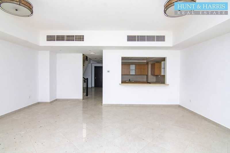 3 Bayti + maids room with pool and park view