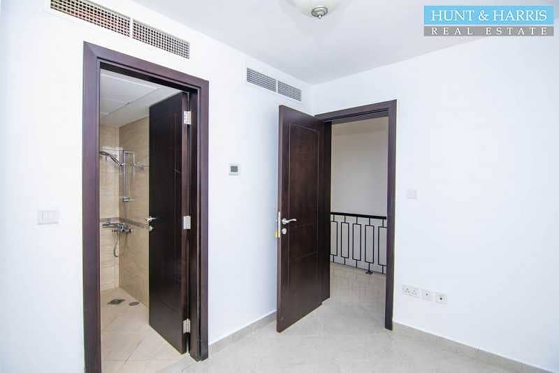 13 Bayti + maids room with pool and park view