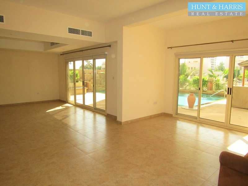 5 Upgraded Villa with Private Pool and Maids Room - Over Lagoon View