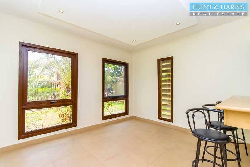 6 Hot Property | Four Bedrooms + Maid | Ideal Community