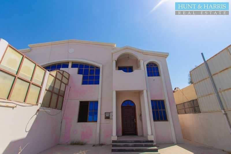 Amazing 3 Bedroom Villa - On the Main Road - Across from Al Naeem City Centre - Amazing 3 Bedroom Villa - On the Main Road - Across from Al Naeem City Centre -