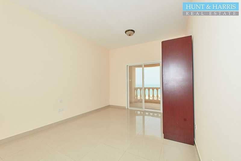 6 Amazing Sea View - Ready To Move In - 5 Min to the Beach