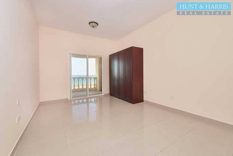 3 Exceptional Studio with Full Sea View  - Great Community