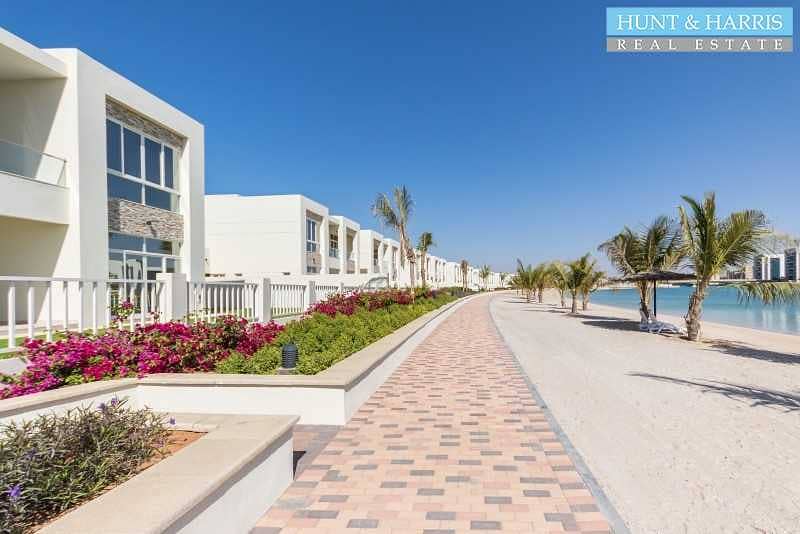 New to the Market - Beach Front Property - Stunning Community New to the Market - Beach Front Property - Stunning Community