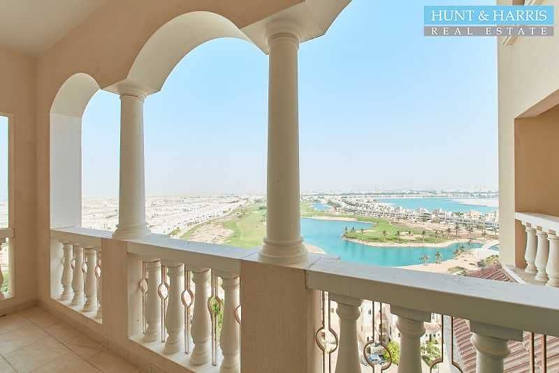 Stunning Skyline - Large Balcony - Golf & Lagoon View