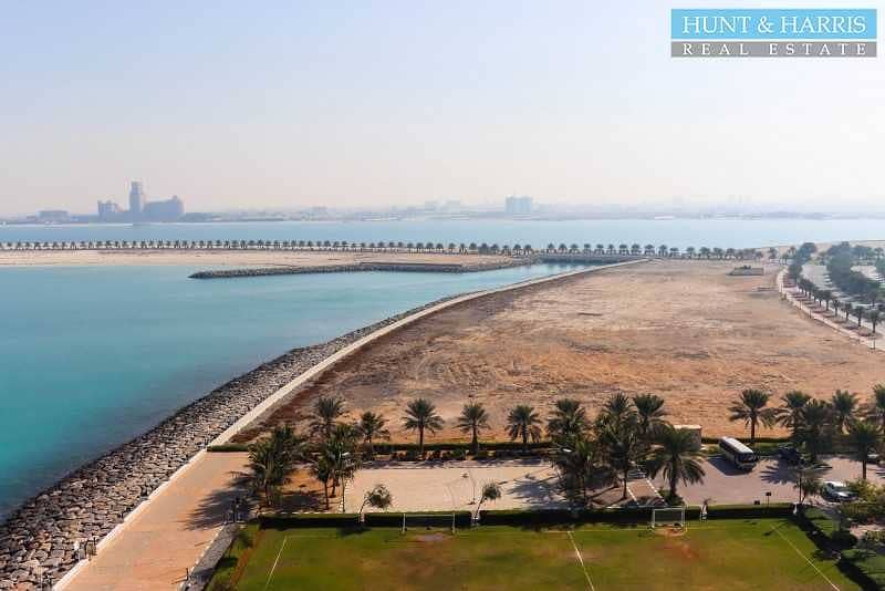 36 Penthouse - Stunning Sea Views - Al Marjan Resort and Spa