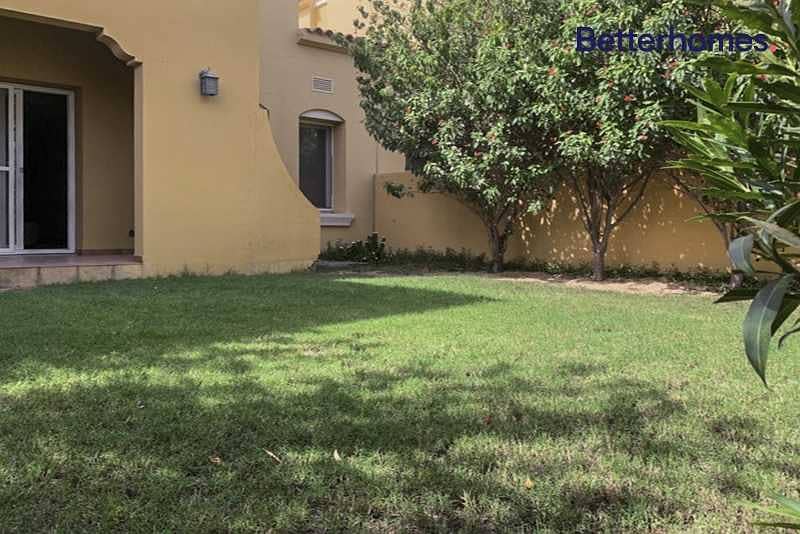 10 Palmera 2 | Landscaped Garden | Available Now