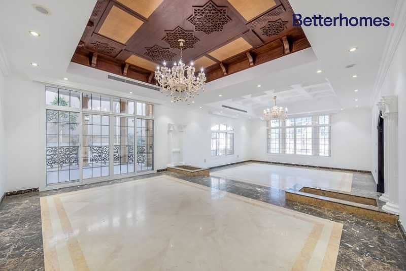 3 6 bedrooms | Great location | On a road and Sikka