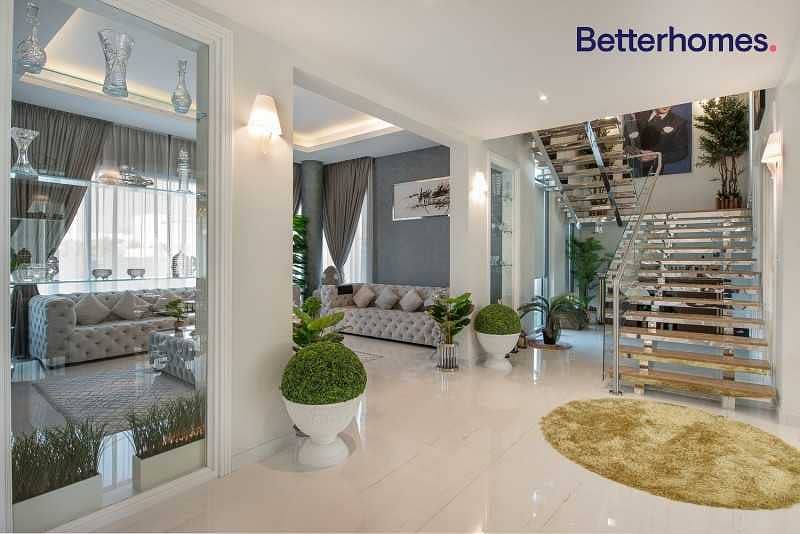 9 6 Bedrooms | Contemporary | Modern | Corner