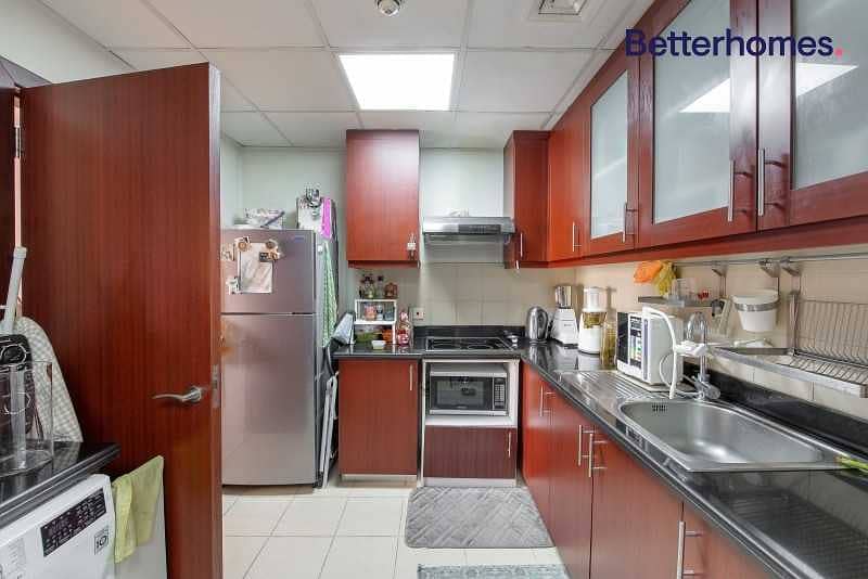 3 Large 1 Bedroom | Marina View | Equipped kitchen