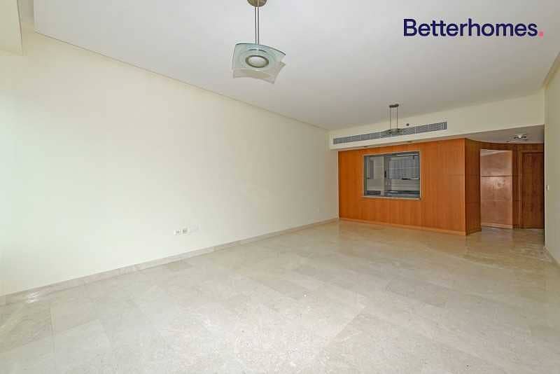 2 Vacant 15 Aug | Massive 1BR + Store | 1028 sq. ft