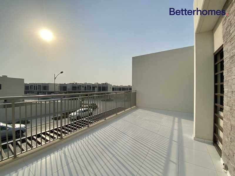 10 Exclusive | Furnished | Brand New | Big Terrace