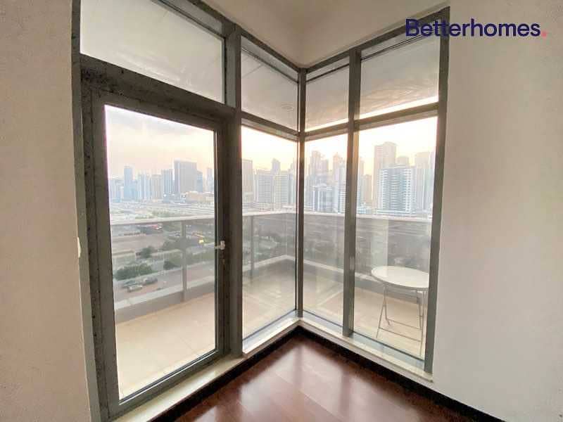 2 Well Maintained | Opposite Metro | Huge Layout