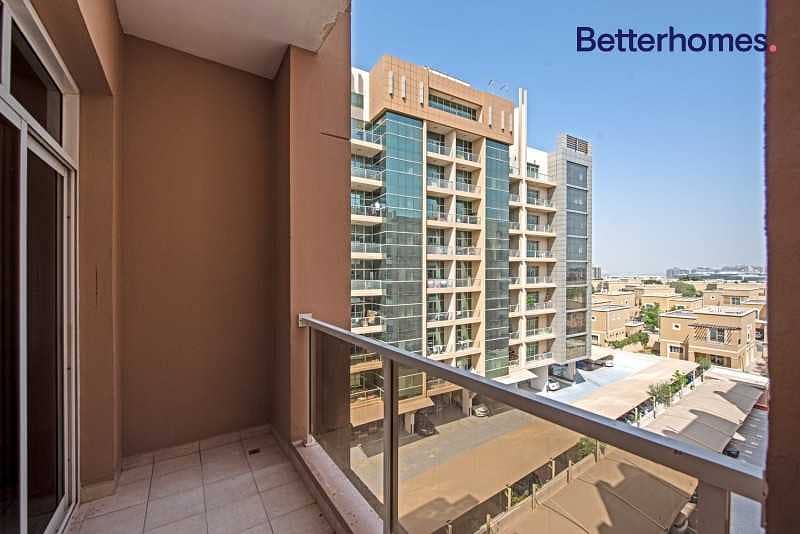 8 One Month rent free | Amazing unit | Incredible Deal