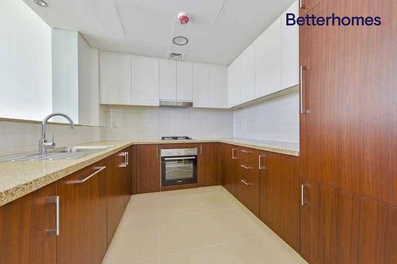 9 Motivated Seller | Sea View | Balcony