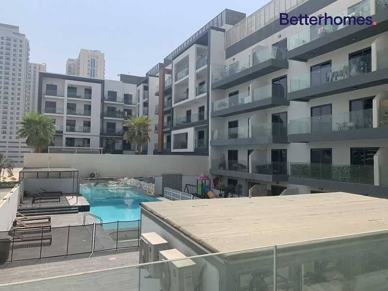 10 Pool View | High Quality | Big Balcony | Vacant
