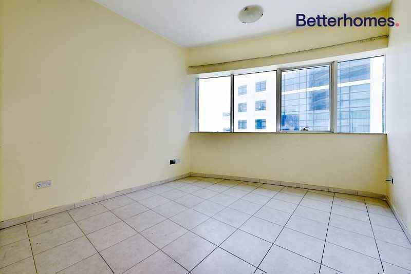 3 High Floor| Close to Metro| Furnished/Unfurnished