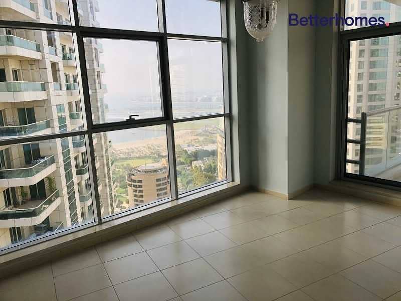 8 Chiller free | Stunning view | Well maintained | Spacious