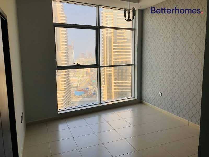 9 Chiller free | Stunning view | Well maintained | Spacious