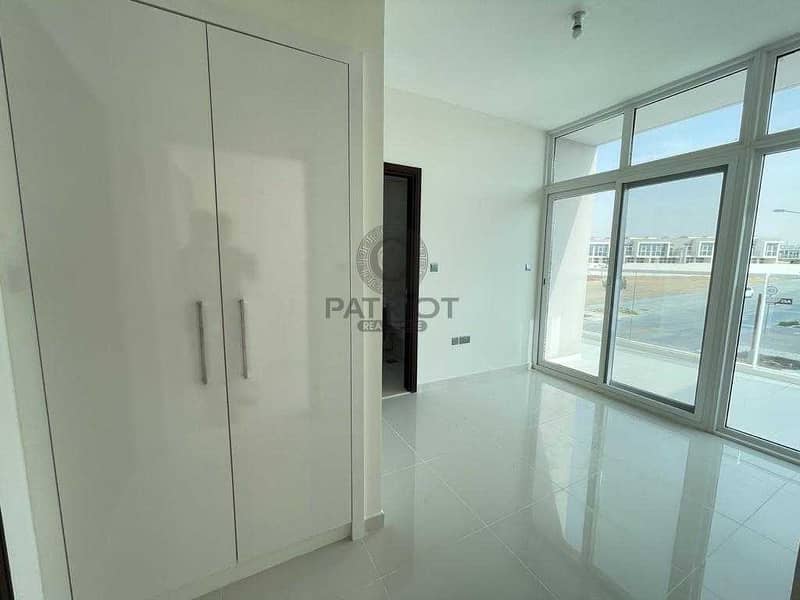 10 Affordable 3 Bedroom Townhouse | No Commission | Ready To Move In