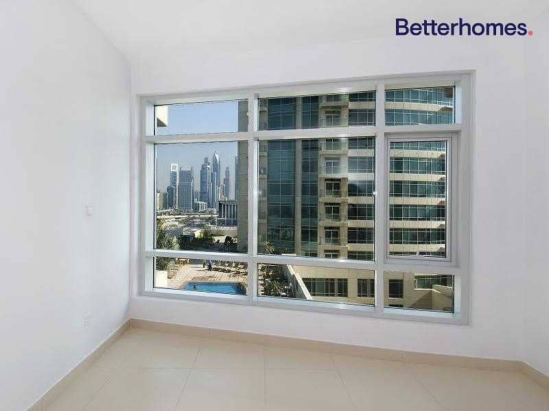 5 Bright| City View| Two Bedroom | Balcony
