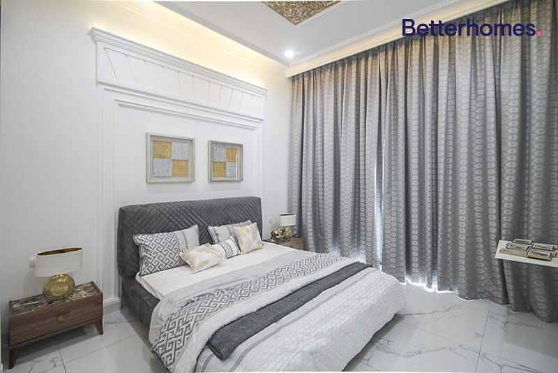 8 New | Luxury Living | Opposite Miracle Garden