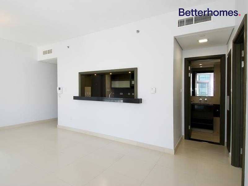 9 Bright| City View| Two Bedroom | Balcony