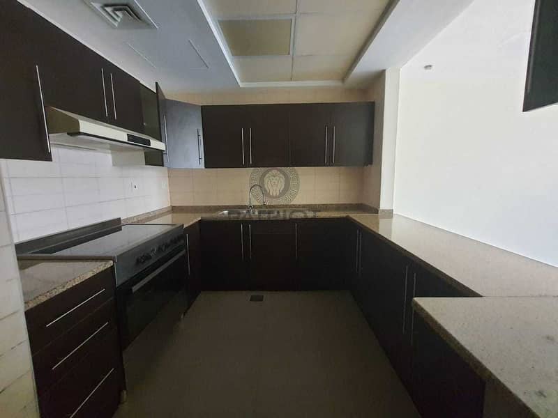 6 Lovely Bright Apartment | SZR and Marina View | Well Maintained | Chiller with Dewa
