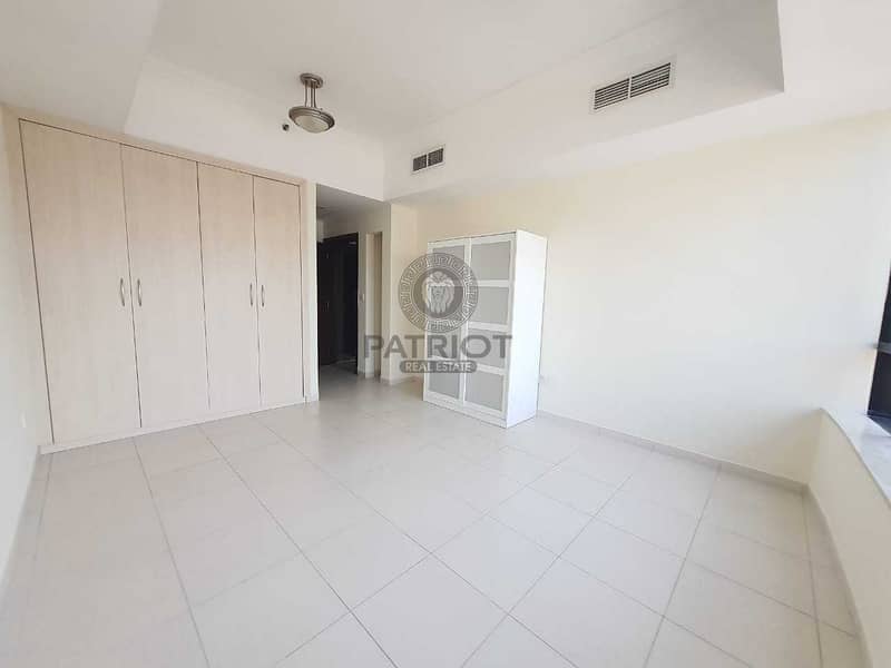 12 Lovely Bright Apartment | SZR and Marina View | Well Maintained | Chiller with Dewa