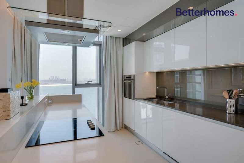 7 Beautiful Sea Views in Bright Spacious Unit