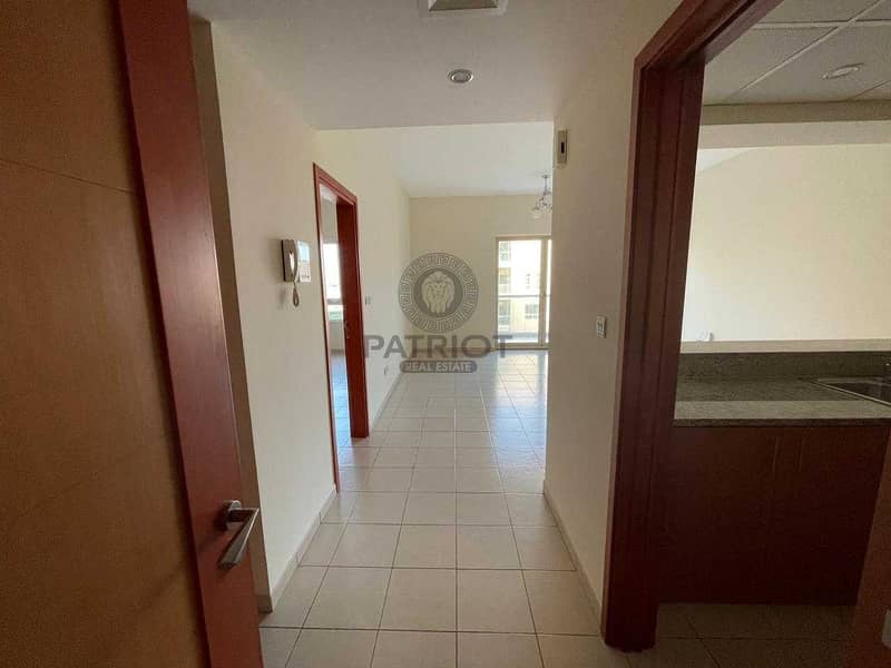 2 WELL MAINTAINED| BRIGHT APARTMENT|READY TO MOVE IN|
