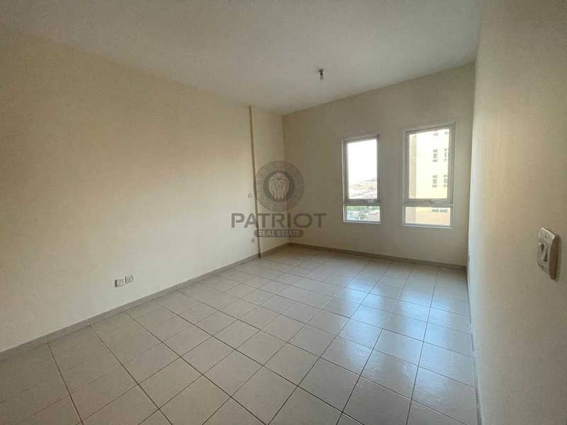 3 WELL MAINTAINED| BRIGHT APARTMENT|READY TO MOVE IN|