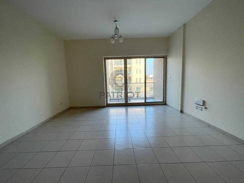 8 WELL MAINTAINED| BRIGHT APARTMENT|READY TO MOVE IN|
