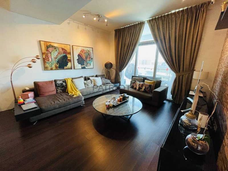 Spacious l Upgraded l 2Bedroom l Owner Occupied Spacious l Upgraded l 2Bedroom l Owner Occupied