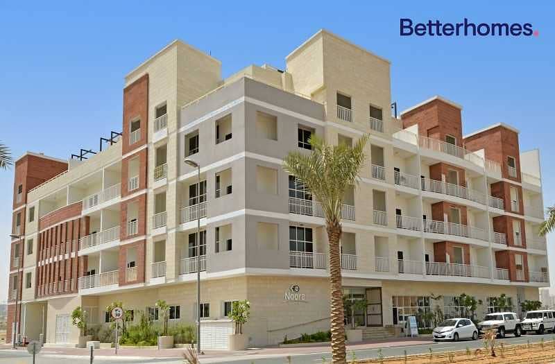 13 Large Apartment |L Shaped Balcony | Pool | Parking