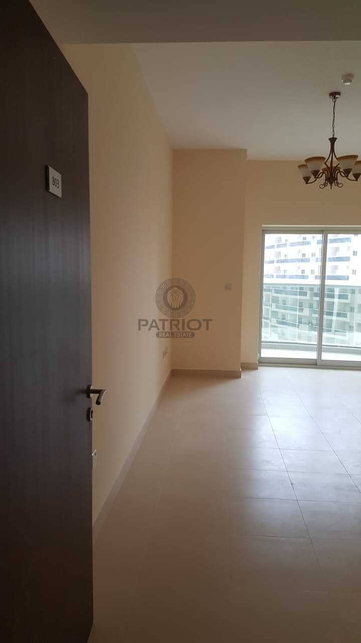 13 Best Deal| Spacious 1 Bed with Semi Closed Kitchen & Balcony