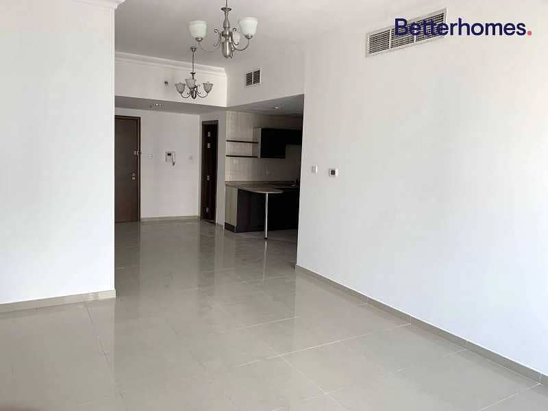 2 3 Months Free | Close to Metro I Bright Unit