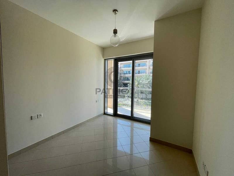 12 Spacious 2 Bedroom | Full Canal View | Hot Deal !!