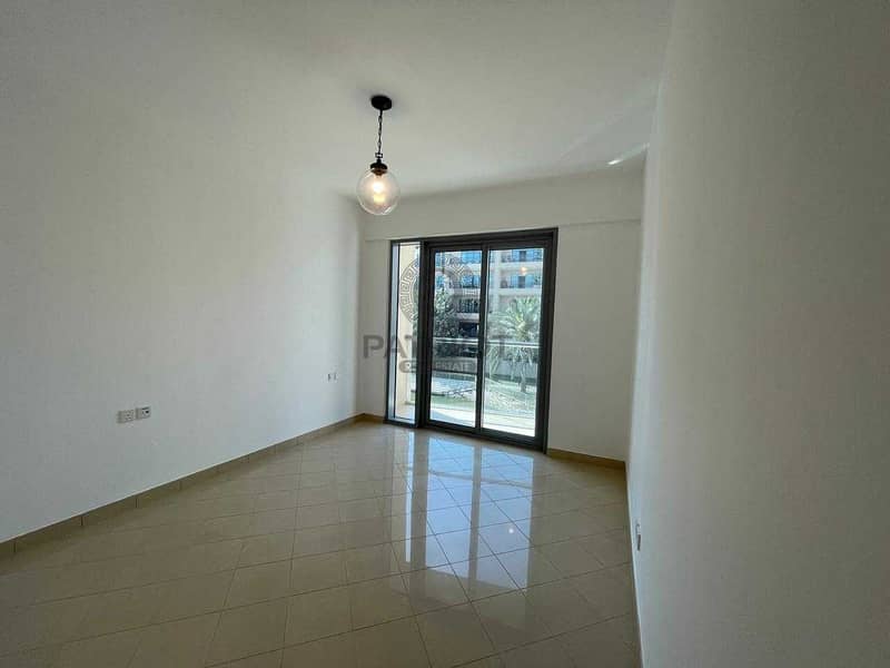 18 Spacious 2 Bedroom | Full Canal View | Hot Deal !!