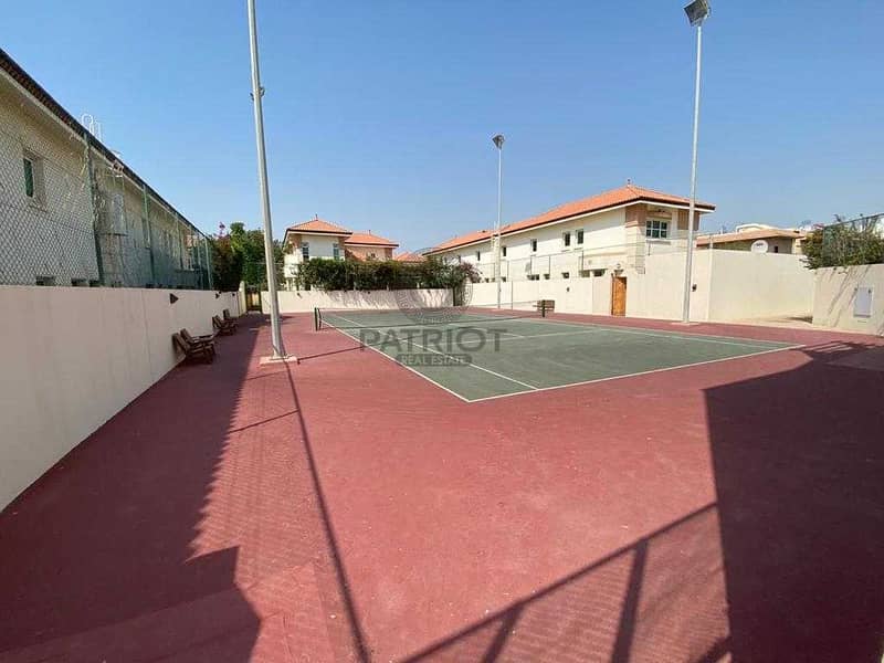 20 TRADITIONAL 5BR MAIDS PVT GARDEN SHARED POOL GYM TENNIS COURT IN JUMEIRAH 3