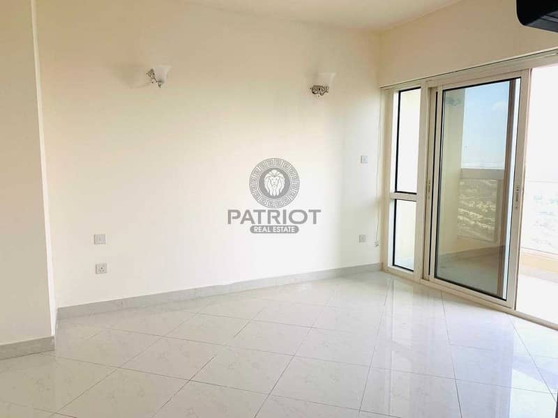 8 NICE AND BRIGHT ONE BEDROOM APARTMENT IN ICON 2 AVAILBLE FOR RENT