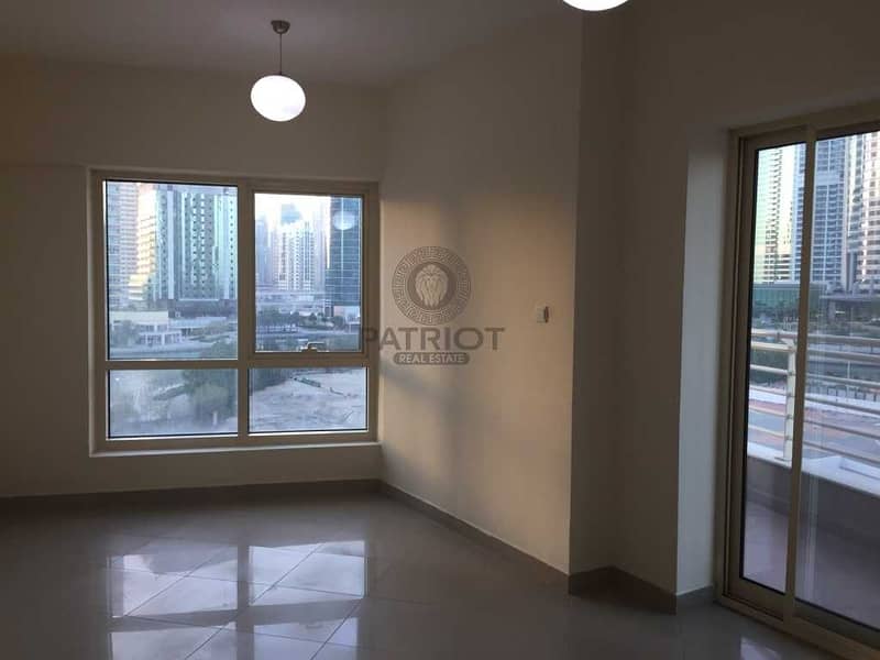 11 NICE AND BRIGHT TWO BEDROOM APARTMENT IN ICON 2 AVAILBLE FOR RENT