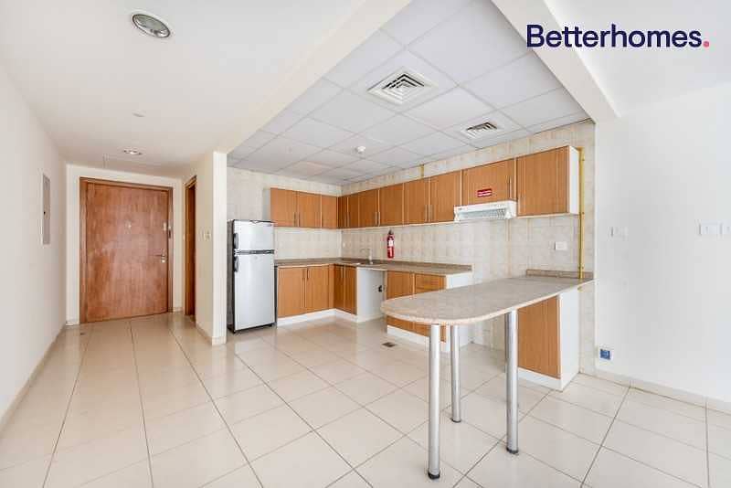 3 1 Bedroom | Large Layout | Vacant | Perfect Deal