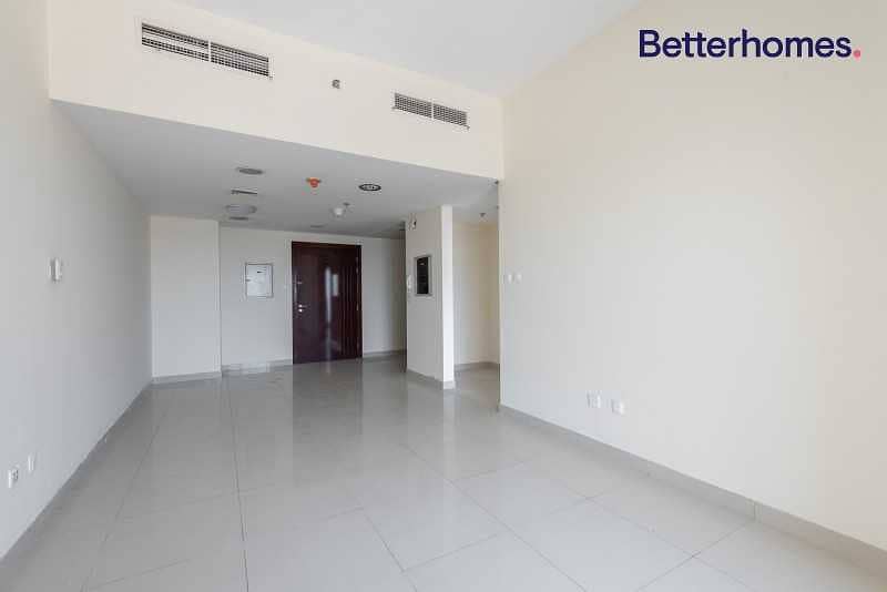 6 Great Apartment | Big Balcony | Unfurnished | Parking