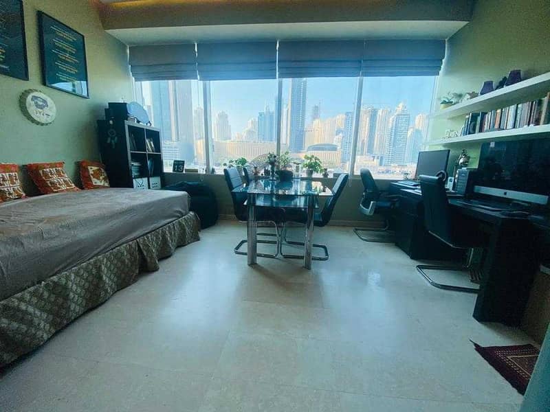Lavish And Spacious Unit | Prime Location | SZR view | Well Maintained