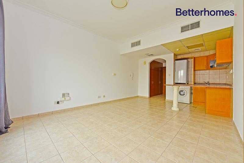 6 Large Studio| Well Maintained | Ready To Move In
