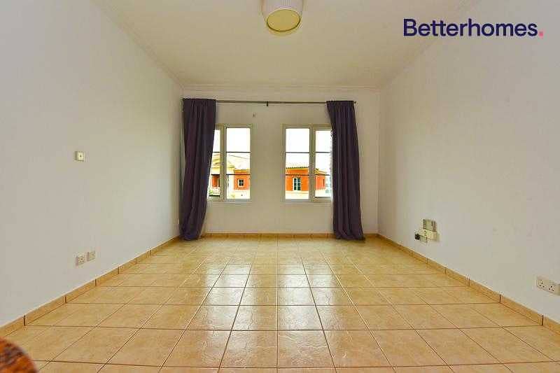8 Large Studio| Well Maintained | Ready To Move In