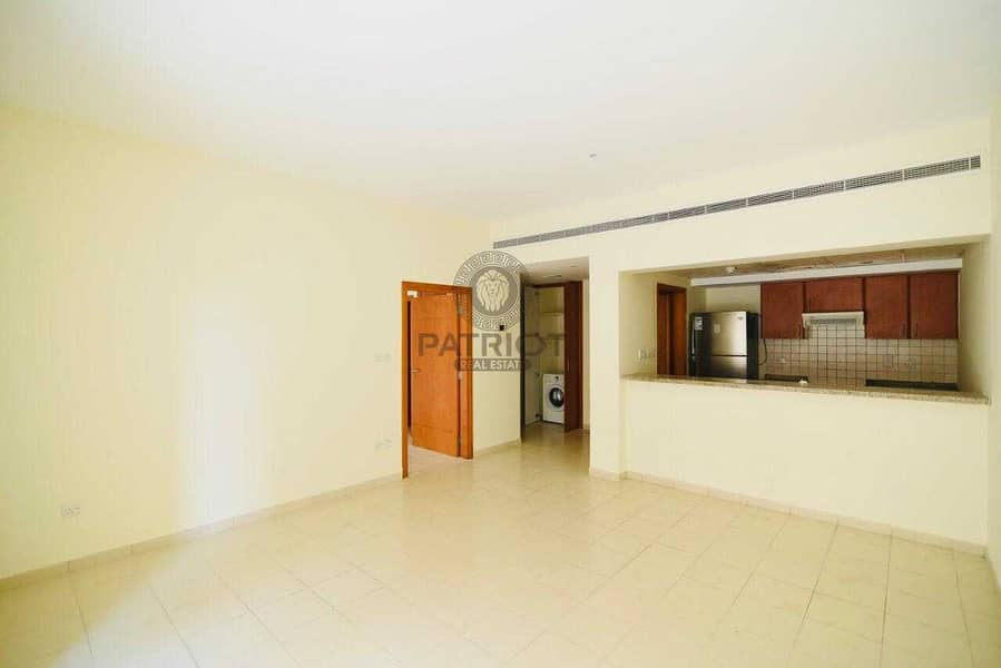 5 Spaious l Well Maintained l One Bedroom l Garden View