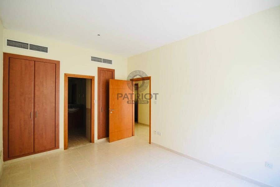 6 Spaious l Well Maintained l One Bedroom l Garden View